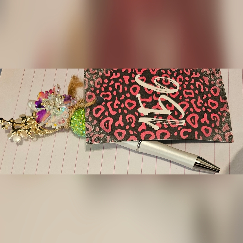 Handmade floral broche pen